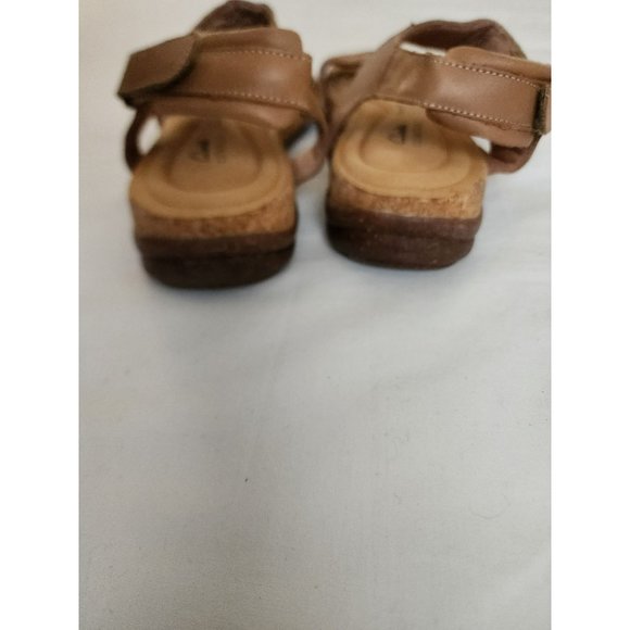 Clarks Women's Roseville Mae Light Tan Leather Flat Sandals Size 12M - Picture 9 of 11